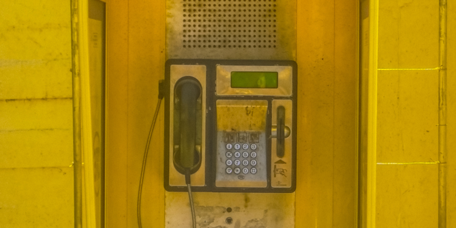 Public Phone Koroni