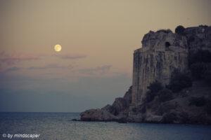 Fullmoon at Koroni Kastro