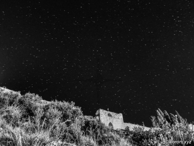 Stary Night above Koroni Kastro
